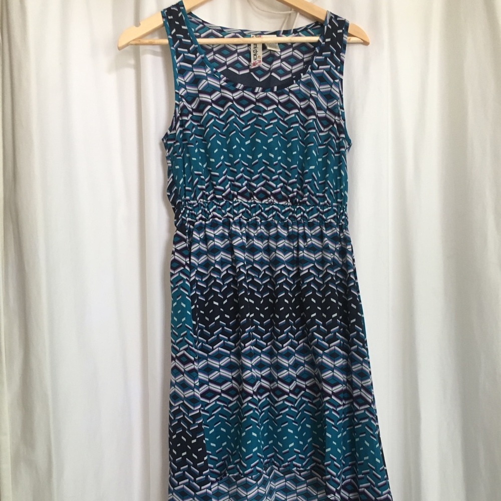 High-low dress 🧵add to any bundle